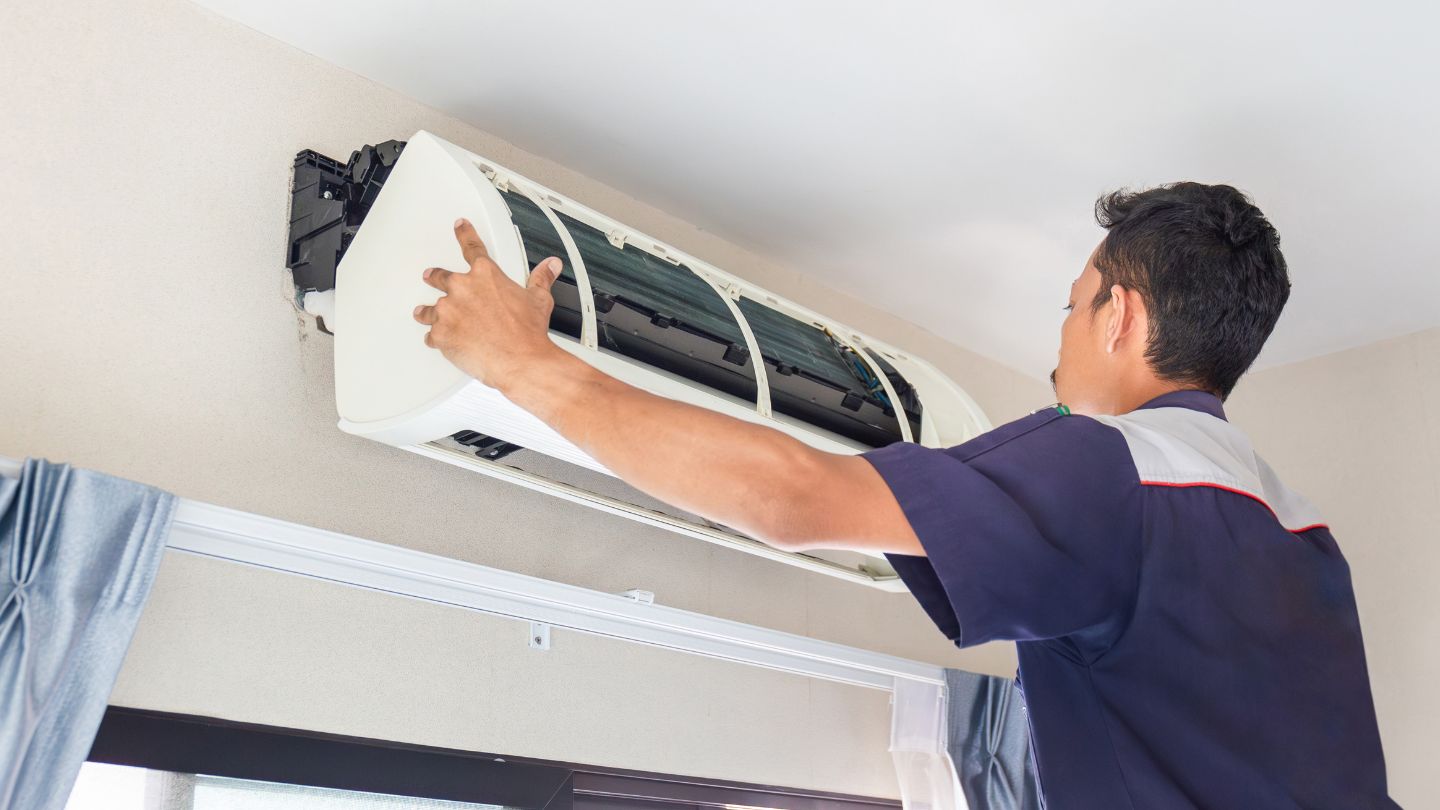 エアコン掃除がラクになる！エアーコンプレッサー活用術の決定版